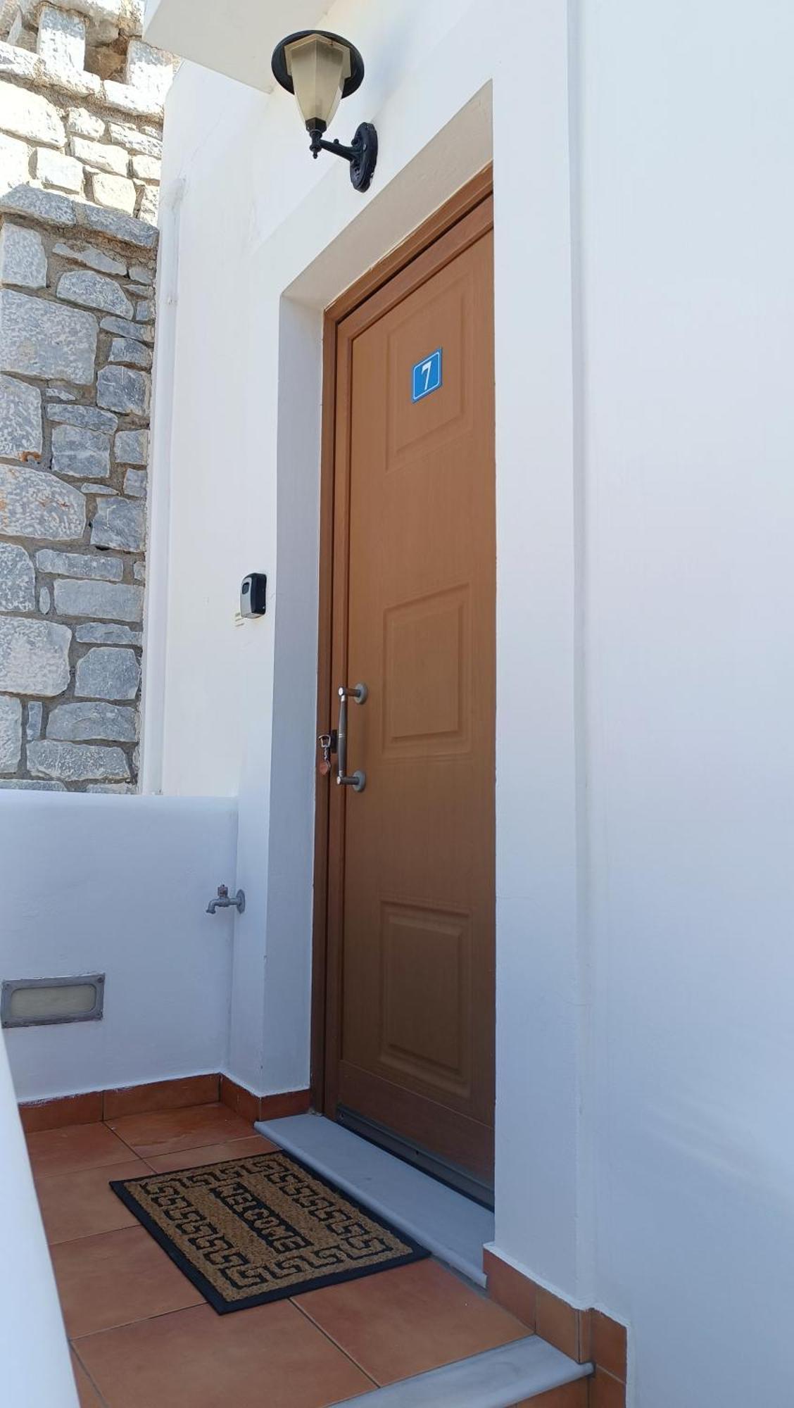 Malvazios Villas #7 Гитион Экстерьер фото