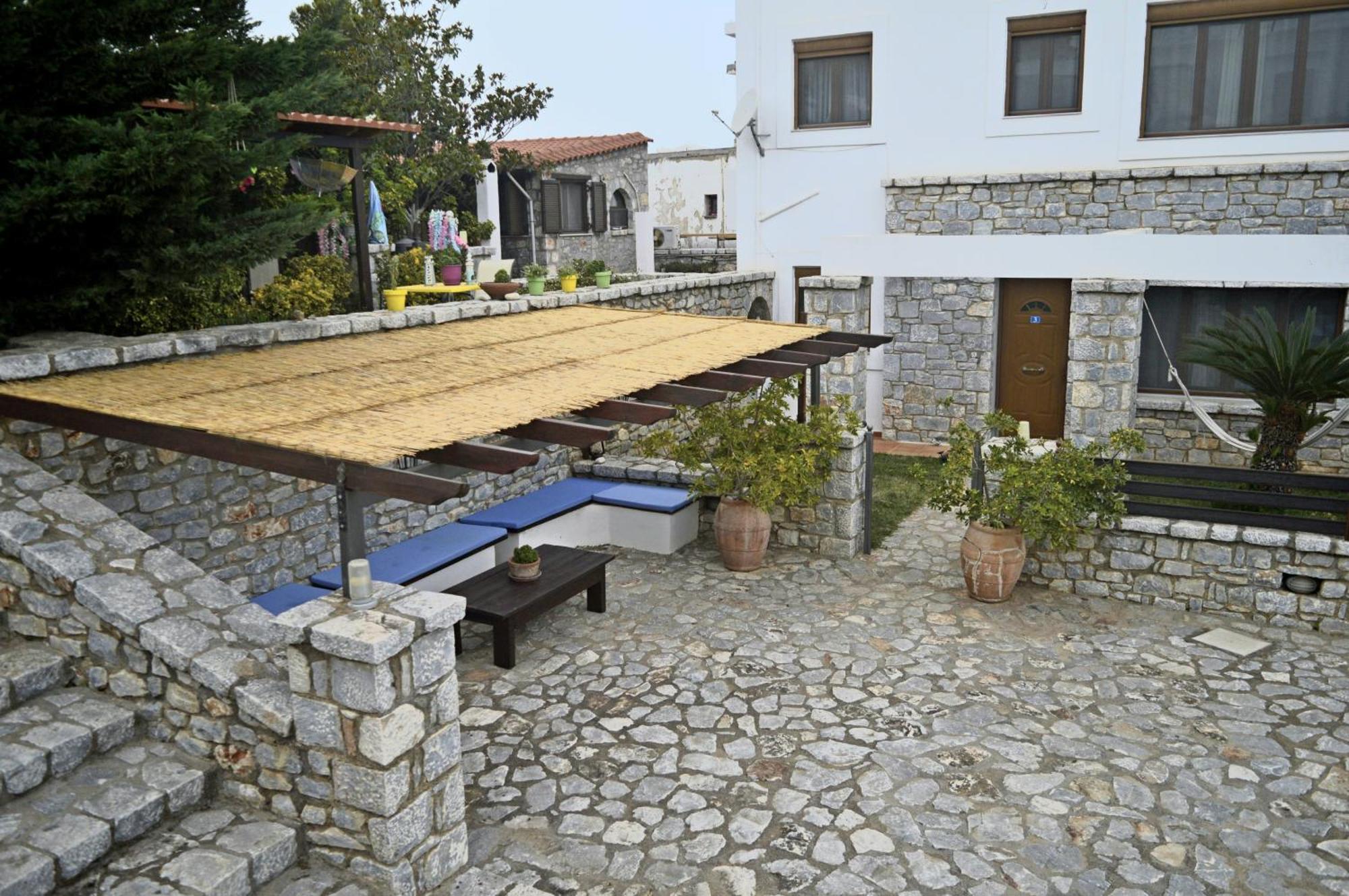 Malvazios Villas #7 Гитион Экстерьер фото