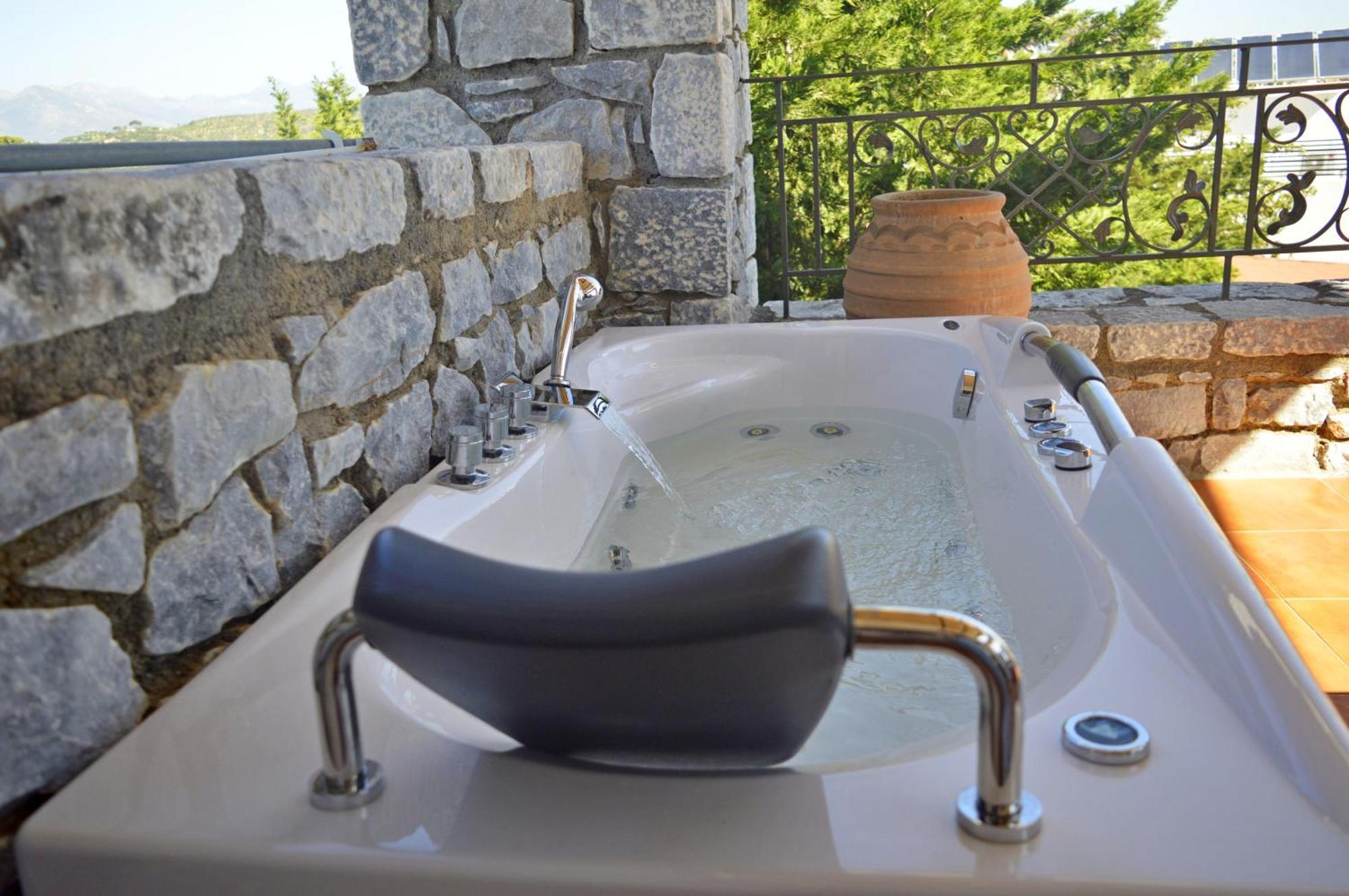 Malvazios Villas #7 Гитион Экстерьер фото